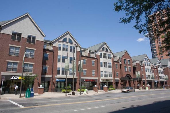 Laurel Village: 1242-1260 Hennepin Ave, Minneapolis, MN 55403